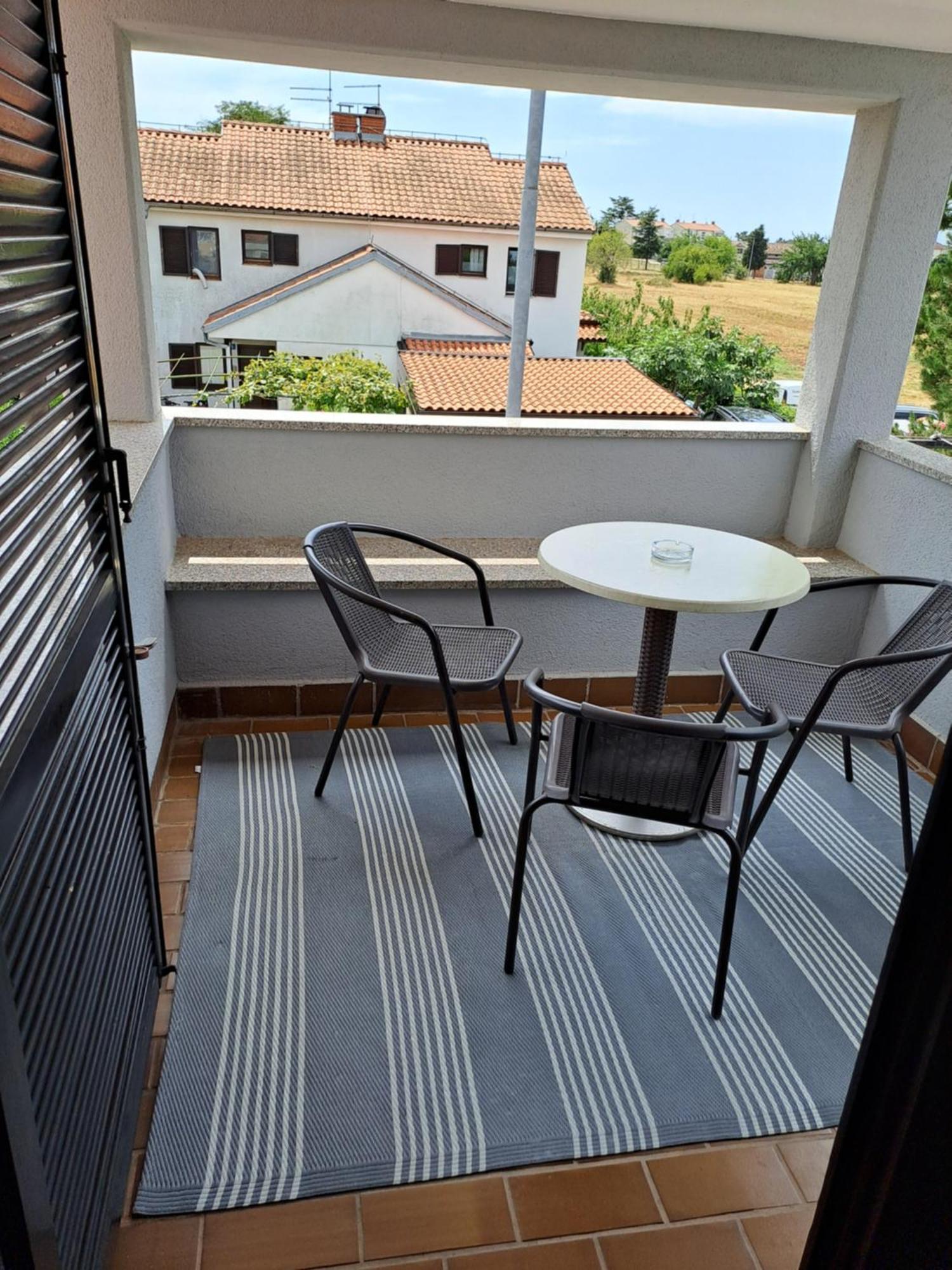 אומאג Apartments Luigi חדר תמונה
